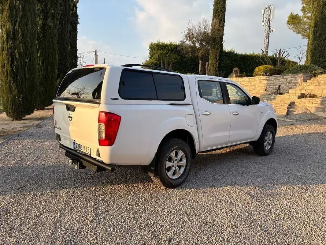 Usado Nissan Navara Acenta 163 CV (119 kW) 2019 Blanco Pickup/Camioneta