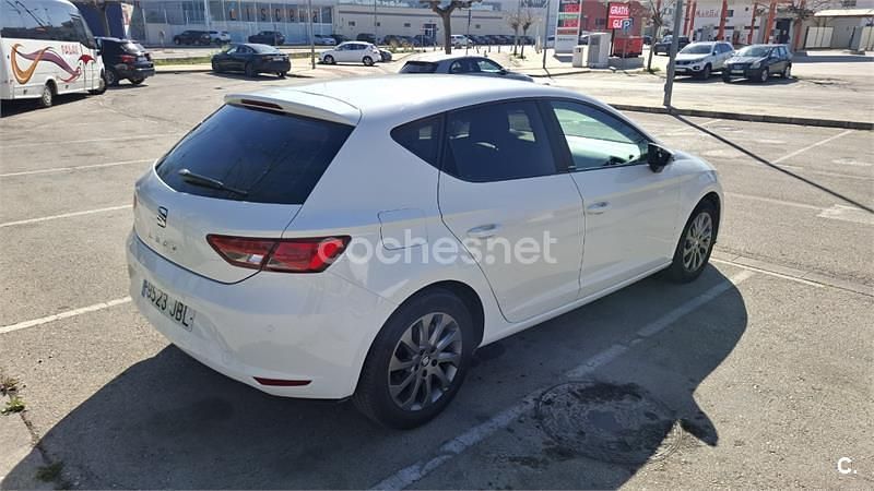 Usado Seat Leon I-Tech 105 CV (77 kW) 2014 Blanco Berlina