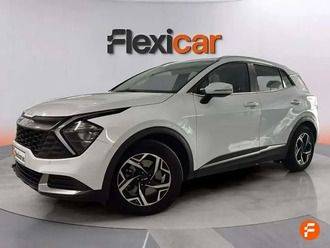 Usado Kia Sportage 136 CV (100 kW) 2023 Blanco SUV