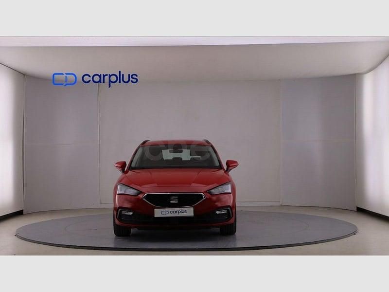 Usado Seat Leon Style 110 CV (80 kW) 2023 Rojo Berlina