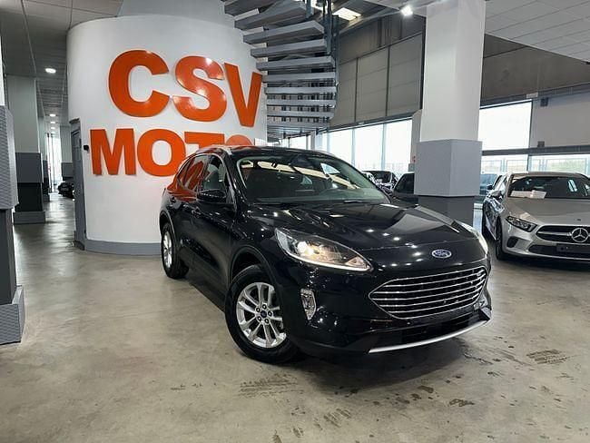 Usado Ford Kuga Titanium 190 CV (139 kW) 2022 Negro SUV