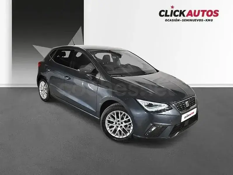 Usado Seat Ibiza XCELLENCE 115 CV (84 kW) 2025 Gris / plata Utilitario