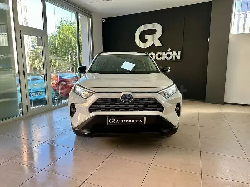 Usado Toyota RAV4 Hybrid Business Edition 218 CV (160 kW) 2021 Blanco SUV