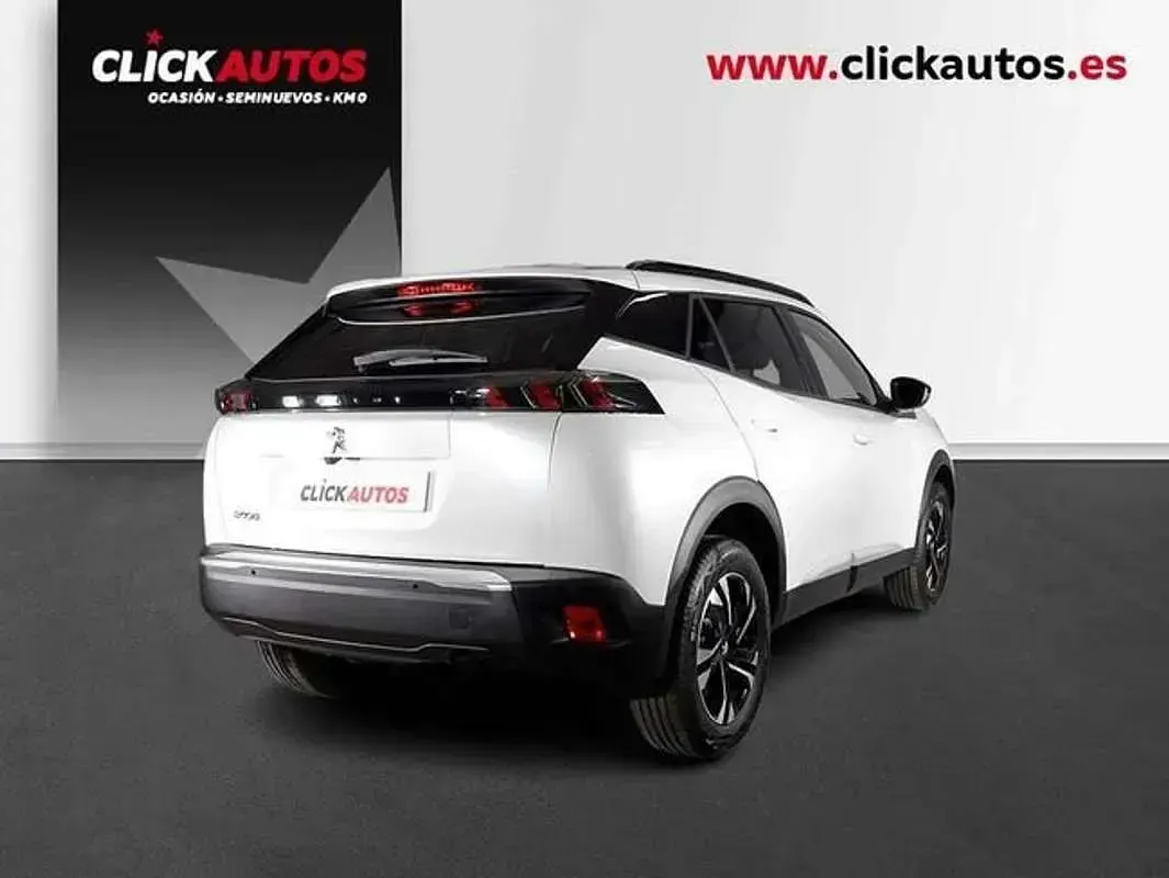 Usado Peugeot 2008 Allure 101 CV (74 kW) 2023 Blanco SUV