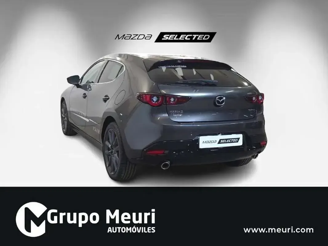 Usado Mazda 3 Exclusive-Line 150 CV (110 kW) 2025 Gris Utilitario