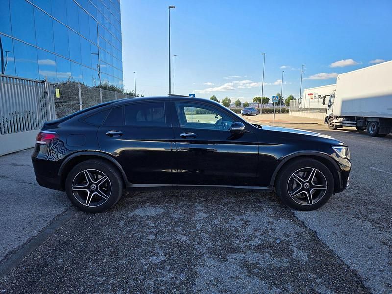 Usado Mercedes GLC220 194 CV (142 kW) 2021 Negro Coupe