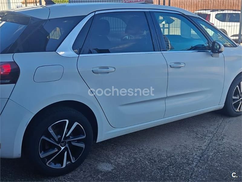 Usado Citroën C4 Picasso Feel 130 CV (95 kW) 2017 Blanco Monovolumen