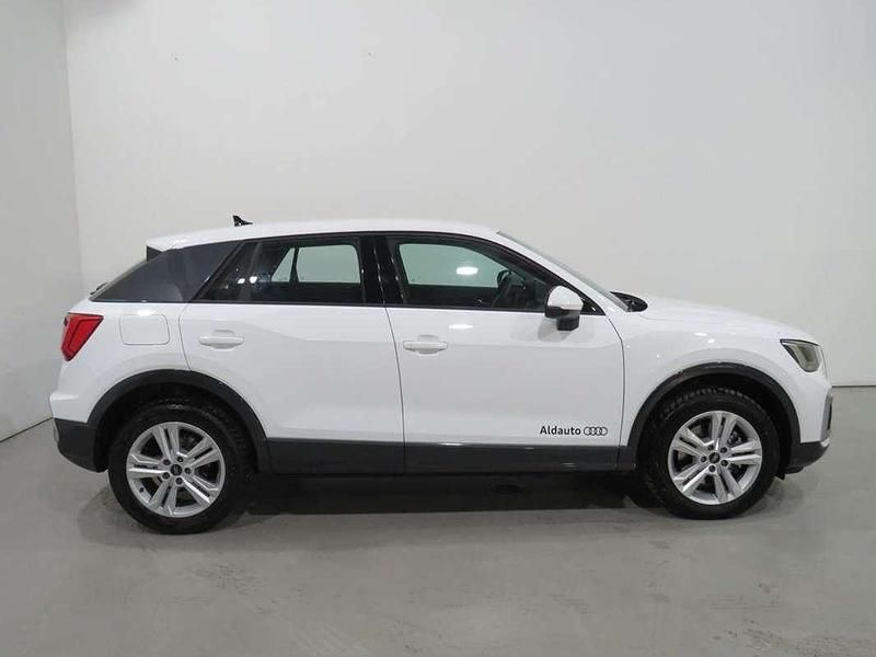 Używany Audi Q2 Advanced 150 KM (110 kW) 2025 Biały SUV