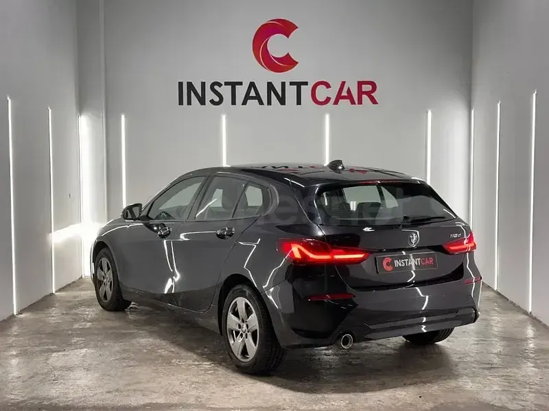 Usado BMW 116 116 CV (85 kW) 2023 Negro Utilitario