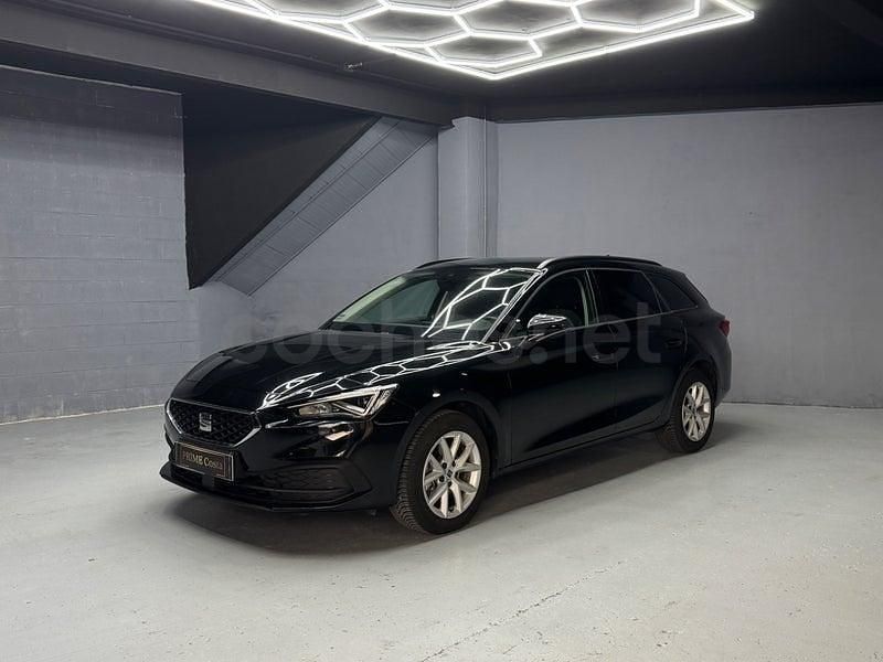 Usado Seat Leon XCELLENCE 150 CV (110 kW) 2022 Negro Familiar