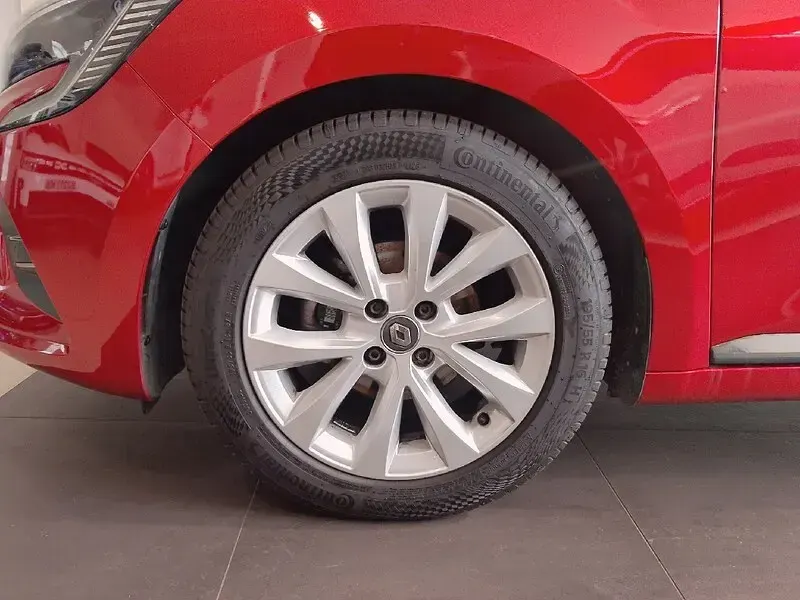 Usado Renault Clio V Zen 91 CV (66 kW) 2021 Rojo Berlina
