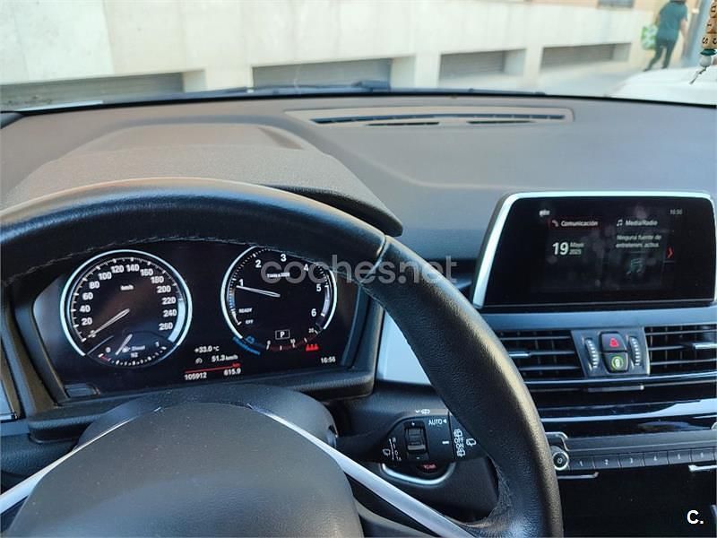 Gris / plata Usado 2018 BMW 218 Familiar | 15.990 € (Buen precio) - Imagen 1/4