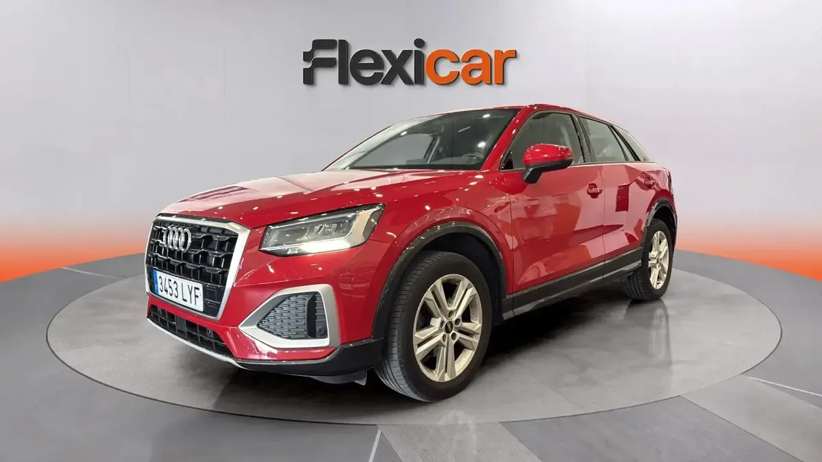 Usado Audi Q2 Advanced Plus 116 CV (85 kW) 2022 Rojo SUV