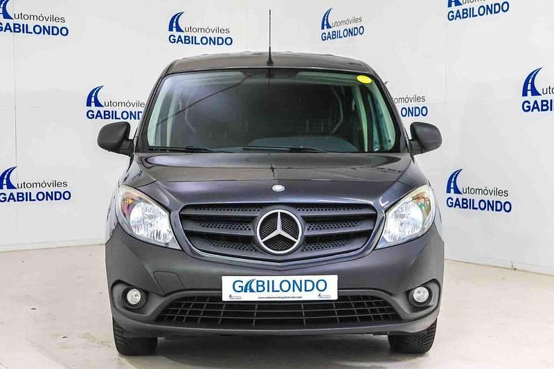 Usado Mercedes Citan 109 90 CV (66 kW) 2018 Negro Familiar