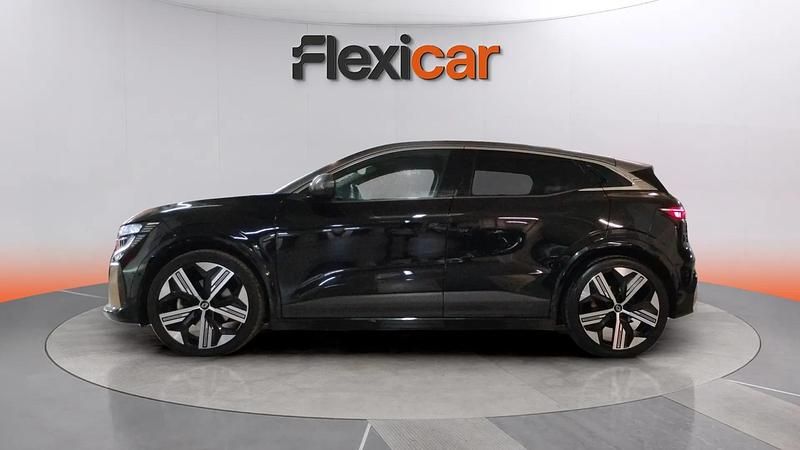 Usado Renault Megane E-Tech Iconic 160 kW (218 CV) 2023 Negro Berlina