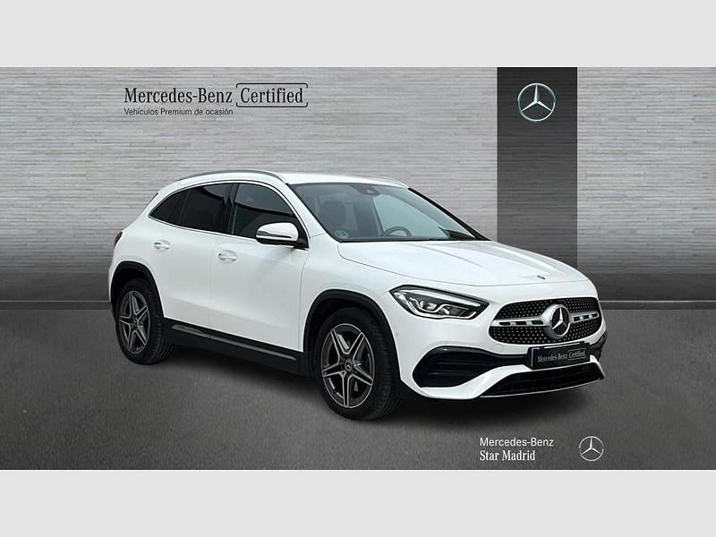 Usado Mercedes GLA200 150 CV (110 kW) 2022 Blanco polar (sólido) SUV