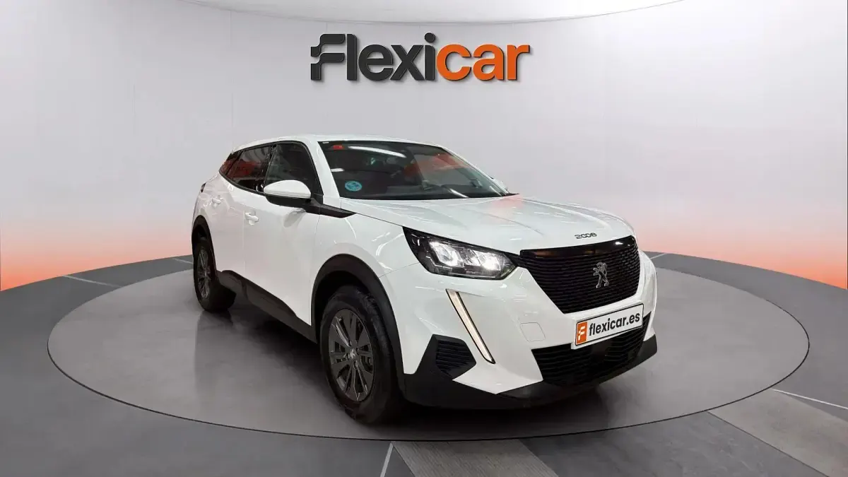 Usado Peugeot 2008 Active 101 CV (74 kW) 2021 SUV