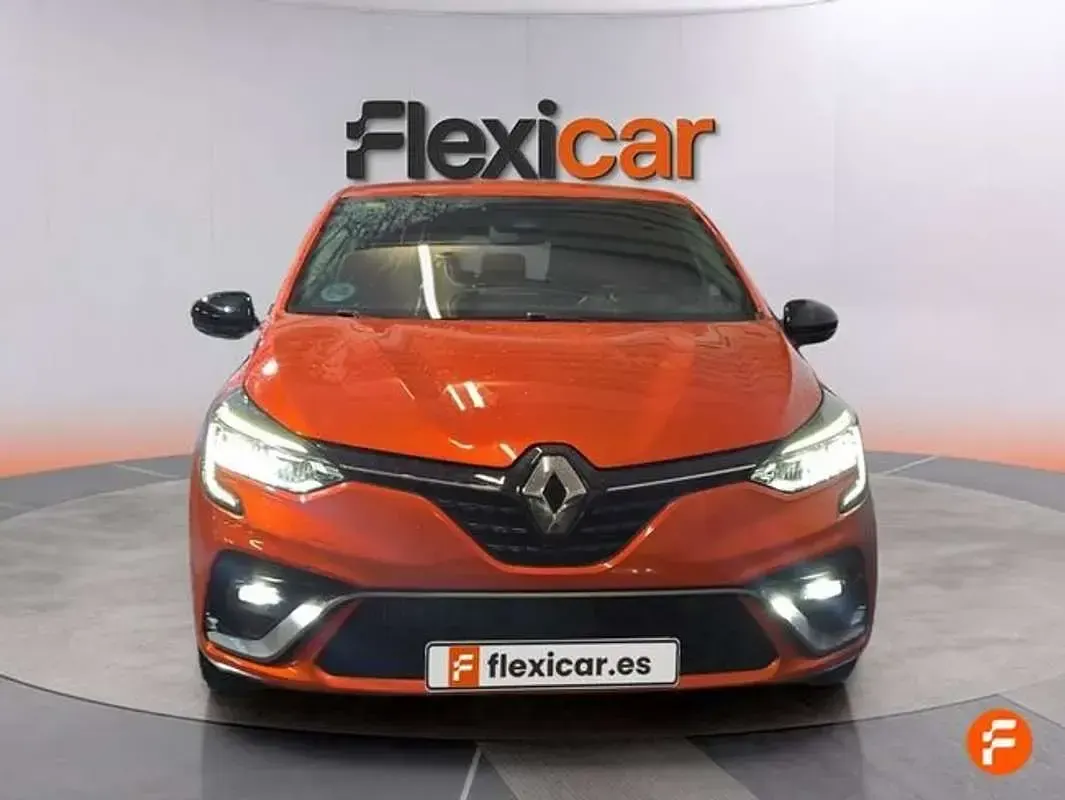 Usado Renault Clio RS Line 101 CV (74 kW) 2020 Naranja Utilitario