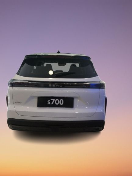 Nuevo Ebro s700 Luxury 147 CV (108 kW) 2025 Blanco SUV