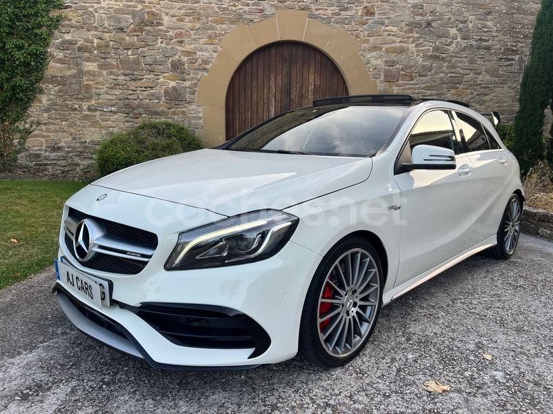 Blanco Usado 2016 Mercedes A45 AMG Berlina | 31.900 € (Precio justo) - Imagen 1/4