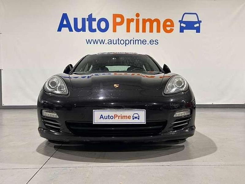 Begagnad Porsche Panamera 250 HK (183 kW) 2012 Svart Halvkombi