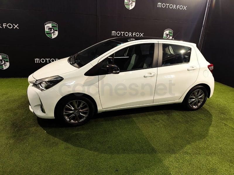 Begagnad Toyota Yaris Hybrid Active 100 HK (73 kW) 2018 Vit Sedan