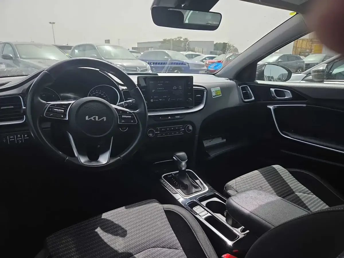 Usado Kia XCeed 141 CV (103 kW) 2023 Negro SUV