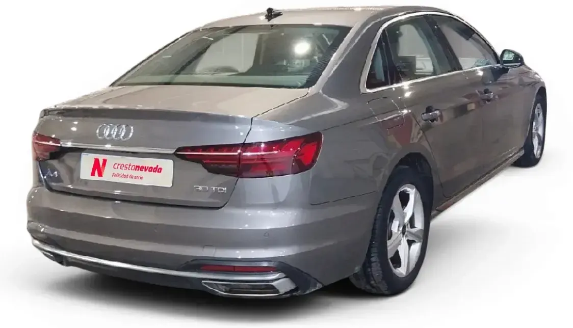 Usado Audi A4 Advanced Plus 136 CV (100 kW) 2022 Gris Berlina