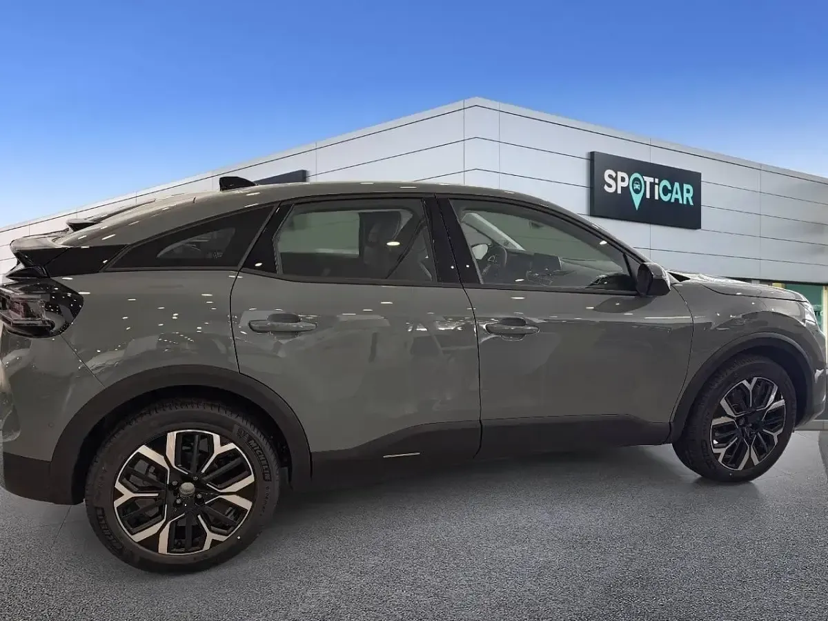 Nuevo Citroën C4 Business Class 145 CV (106 kW) 2026 Verde SUV