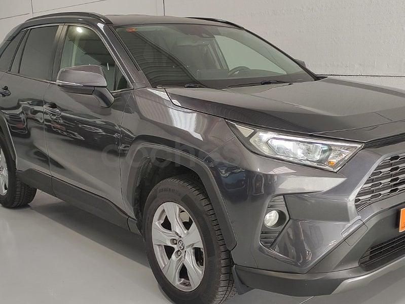 Usado Toyota RAV4 Hybrid Advance 218 CV (160 kW) 2021 Gris / plata SUV