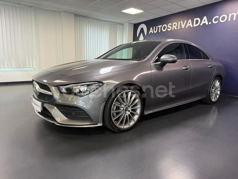 Gris / plata Usado 2024 Mercedes CLA200 Berlina | 37.900 € (Precio justo) - Imagen 1/4