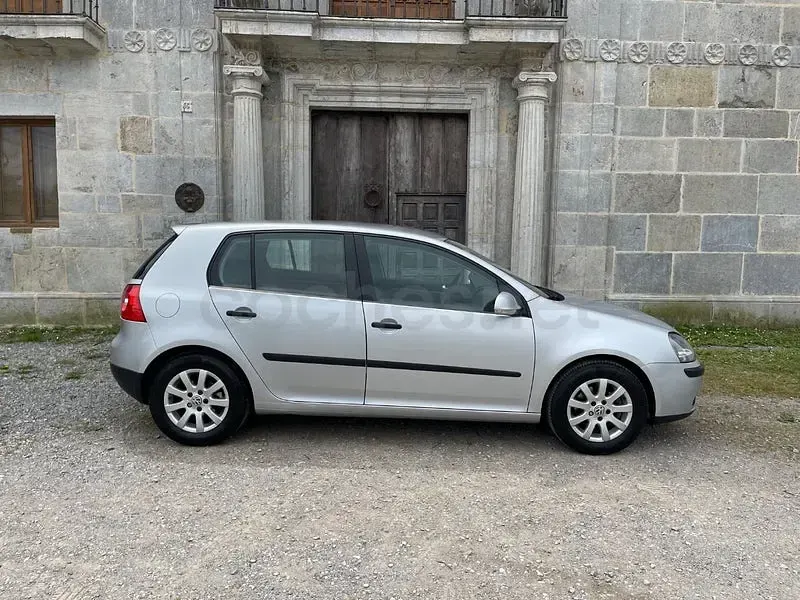 Usado VW Golf IV Sportline 115 CV (84 kW) 2004 Gris / plata Berlina