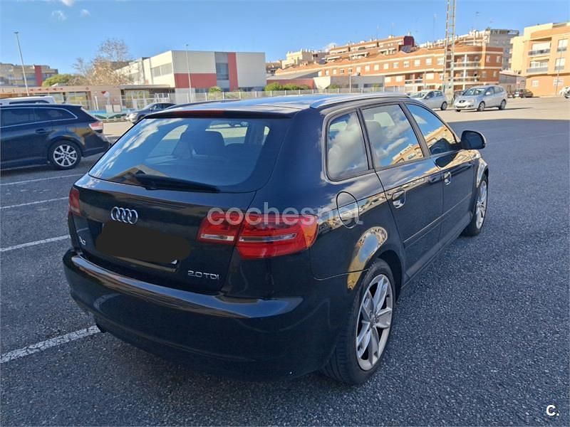 Usado Audi A3 Ambition 140 CV (102 kW) 2010 Negro Berlina