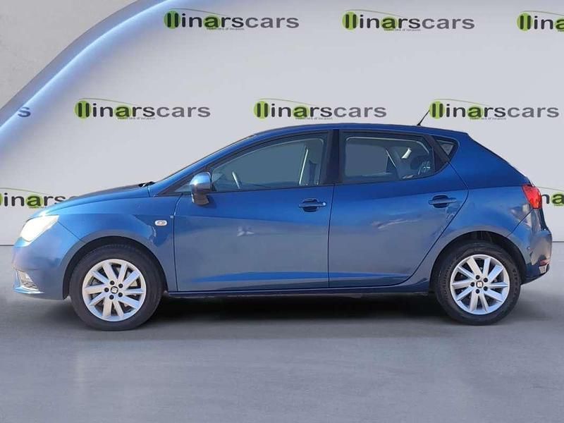 Usado Seat Ibiza Style 105 CV (77 kW) 2014 Azul Utilitario