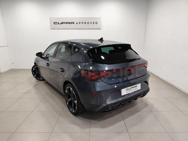Usado Cupra Leon 150 CV (110 kW) 2025 Azul Berlina