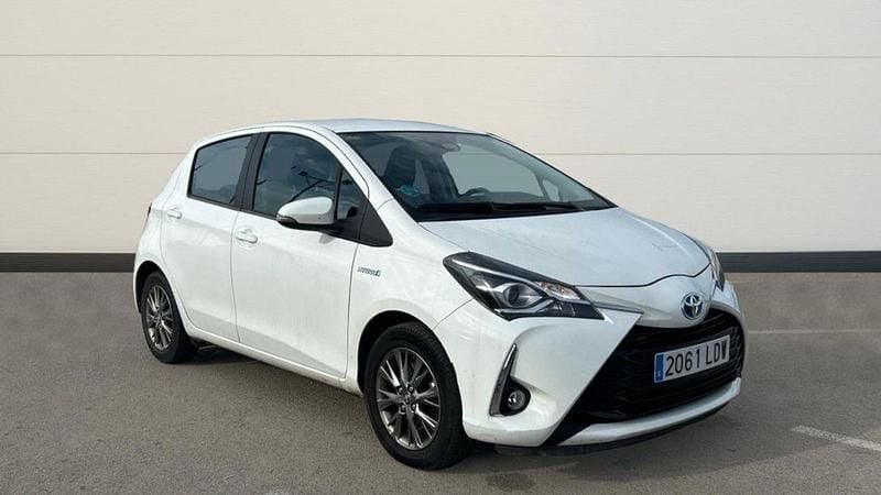 Blanco Usado 2020 Toyota Yaris Hybrid Active Berlina | 17.000 € (Precio justo) - Imagen 1/4