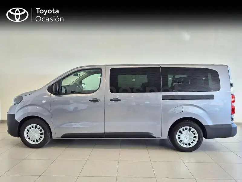 Usado Toyota Proace Verso 144 CV (105 kW) 2025 Gris / plata Familiar