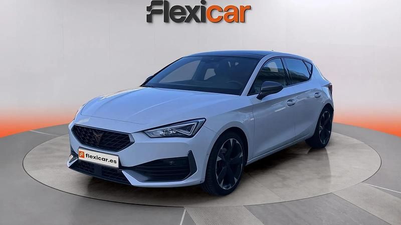 Usado Cupra Leon 150 CV (110 kW) 2024 Blanco Berlina