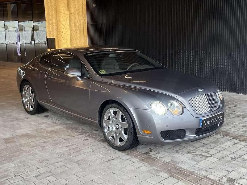 Usado Bentley Continental GT 560 CV (411 kW) 2006 Gris / plata Coupe