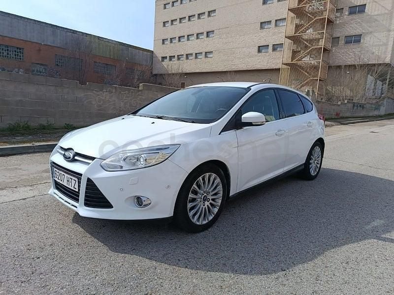 Usado Ford Focus Titanium 150 CV (110 kW) 2013 Blanco Berlina