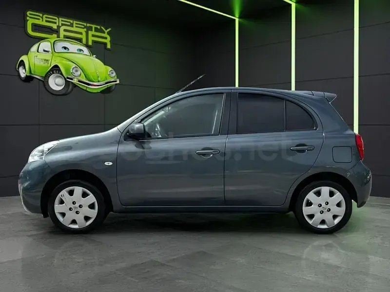 Usado Nissan Micra Visia 80 CV (58 kW) 2014 Gris / plata Utilitario