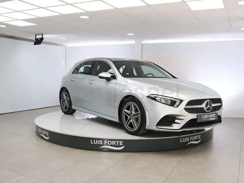 Usado Mercedes A180 116 CV (85 kW) 2023 Blanco Berlina