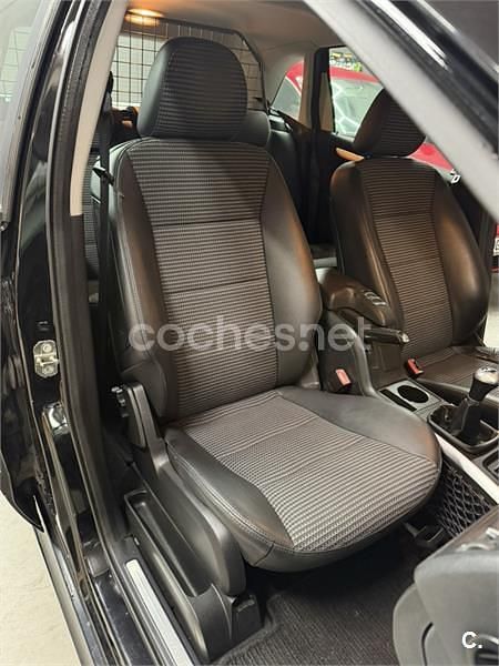 Usado Mercedes B200 193 CV (141 kW) 2006 Negro Monovolumen
