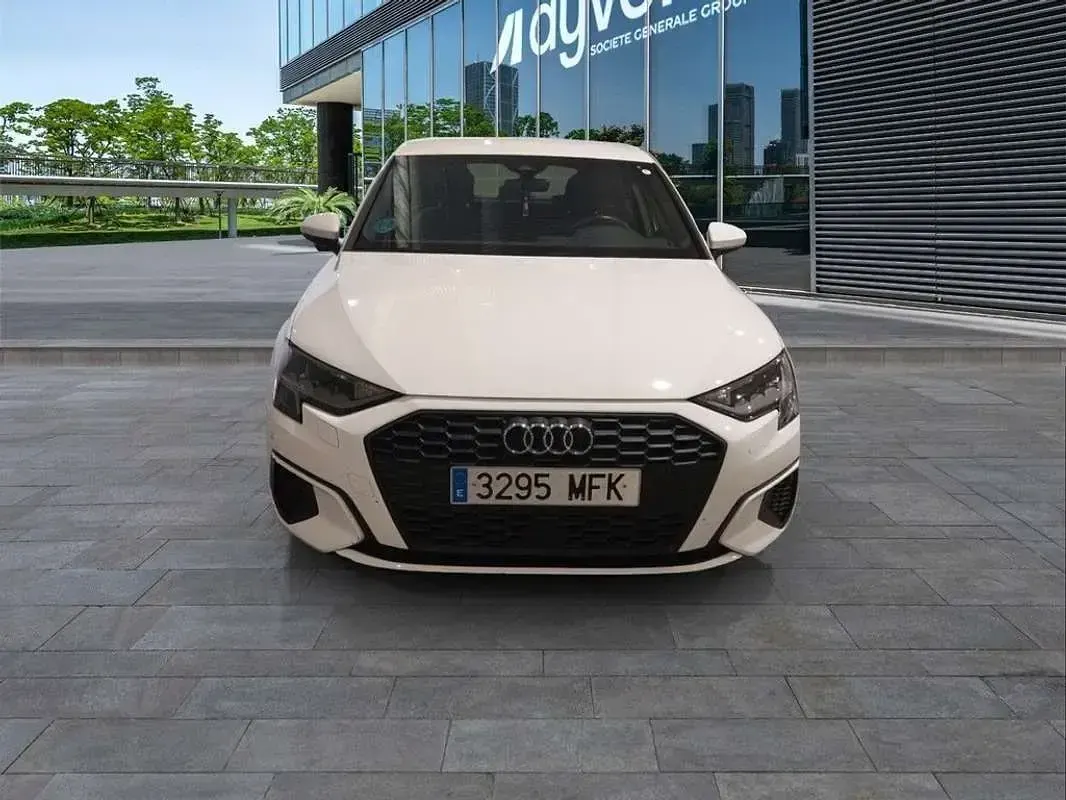Usado Audi A3 Sportback 116 CV (85 kW) 2023 Blanco Utilitario