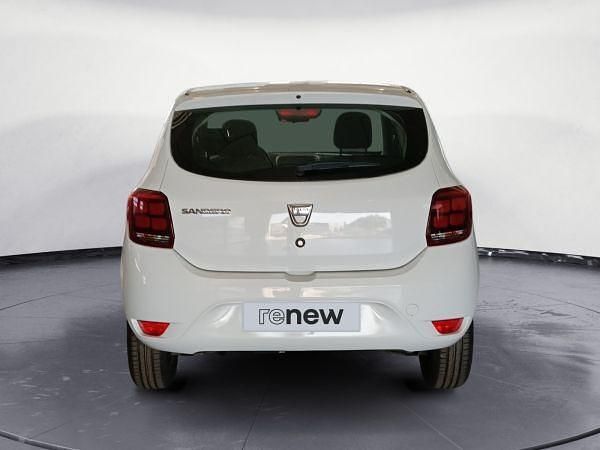 Usado Dacia Sandero Comfort 95 CV (69 kW) 2020 Blanco Utilitario