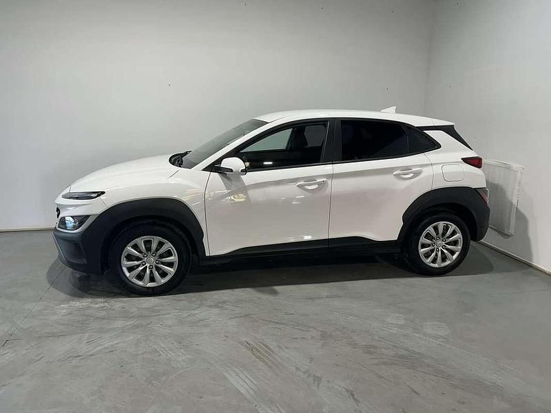 Usado Hyundai Kona 120 CV (88 kW) 2022 Blanco SUV