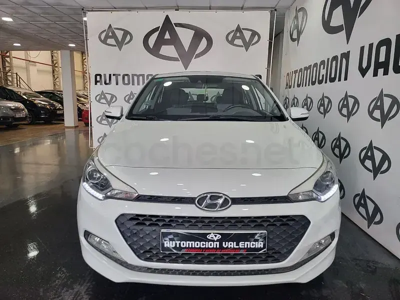 Usado Hyundai i20 84 HP (61 kW) 2016 Branco Sedan