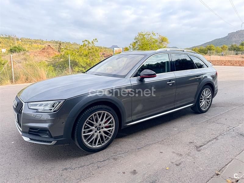 Usado Audi A4 Allroad 252 CV (185 kW) 2018 Gris / plata Familiar