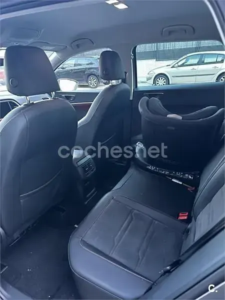 Usado Seat Ateca FR 150 CV (110 kW) 2025 Gris / plata SUV