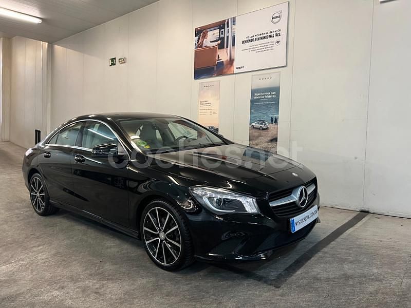 Negro Usado 2013 Mercedes CLA220 Berlina | 17.900 € (Buen precio) - Imagen 1/4
